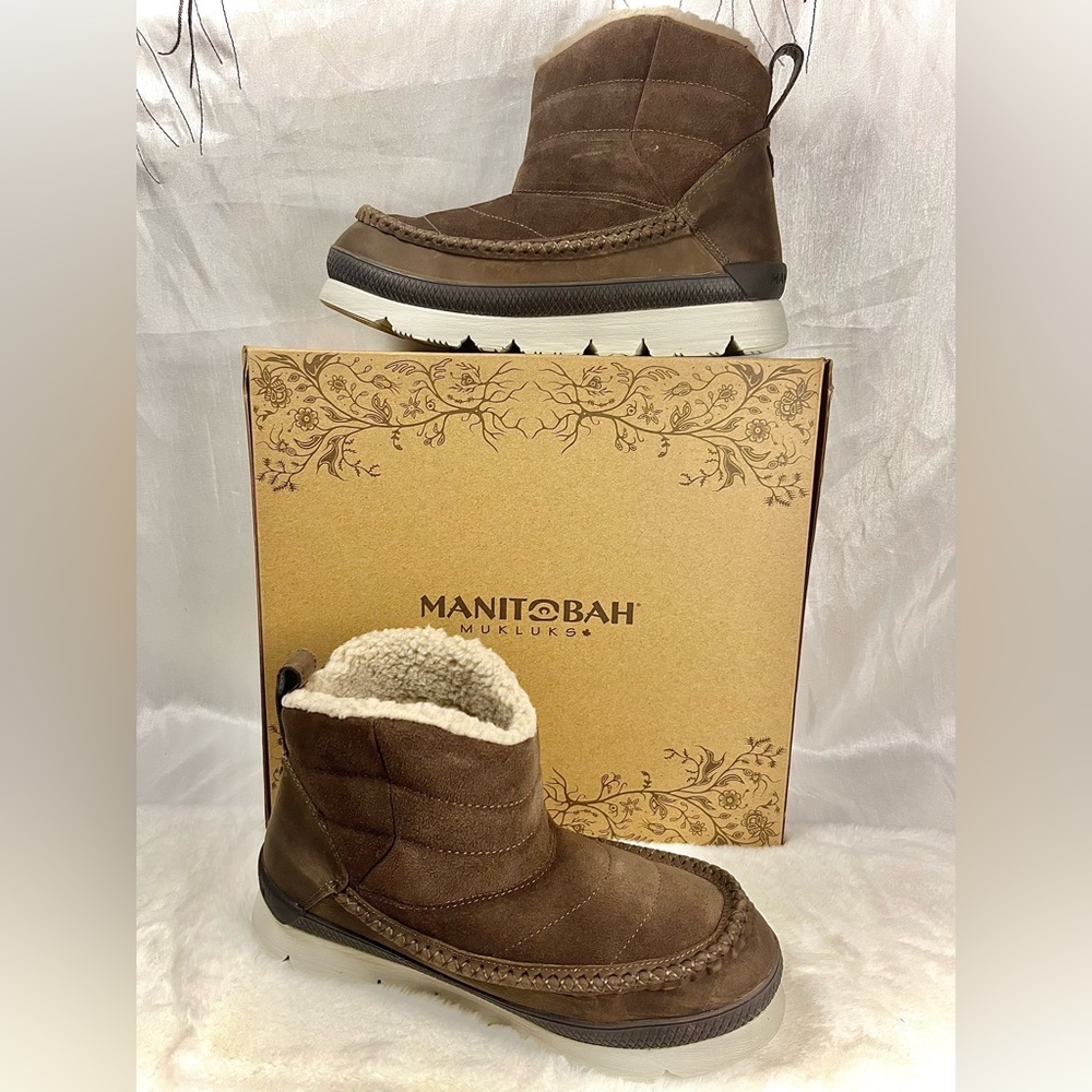 Manitobah WP Pacific Insulated Puffer Boot - Fossil FITS LIKE A SIZE 8-8.5 women
